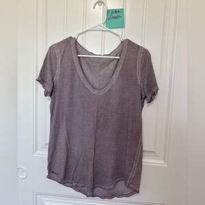 Lululemon V‑Neck Short Sleeve Top